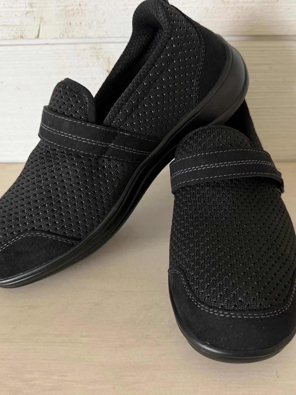 Orthofeet Ortho Feet Women's Quincy Slip-on Shoes Black Size 7.5 Extra Wide NEW